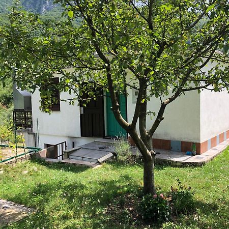 Villa Kuca Za Odmor Diva à Mostar Extérieur photo
