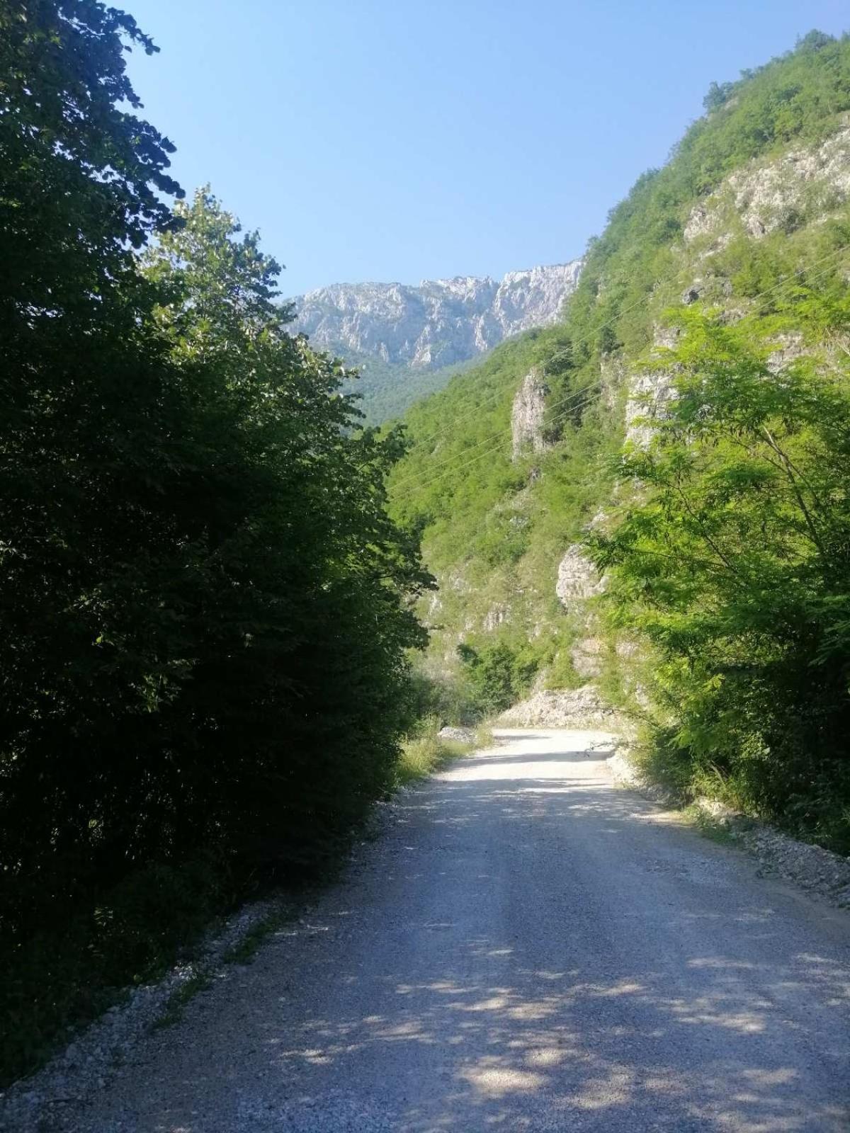 Villa Kuca Za Odmor Diva à Mostar Extérieur photo
