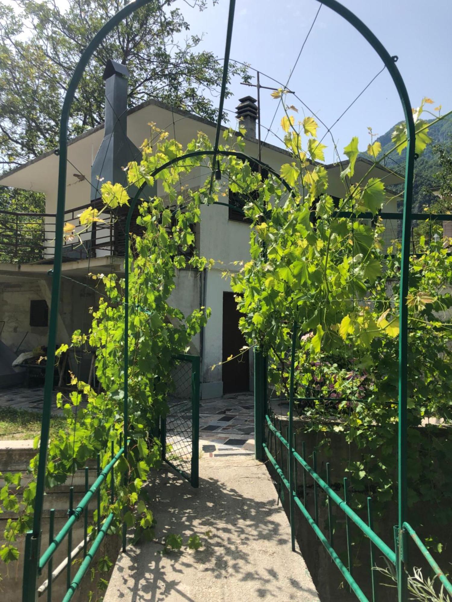 Villa Kuca Za Odmor Diva à Mostar Extérieur photo
