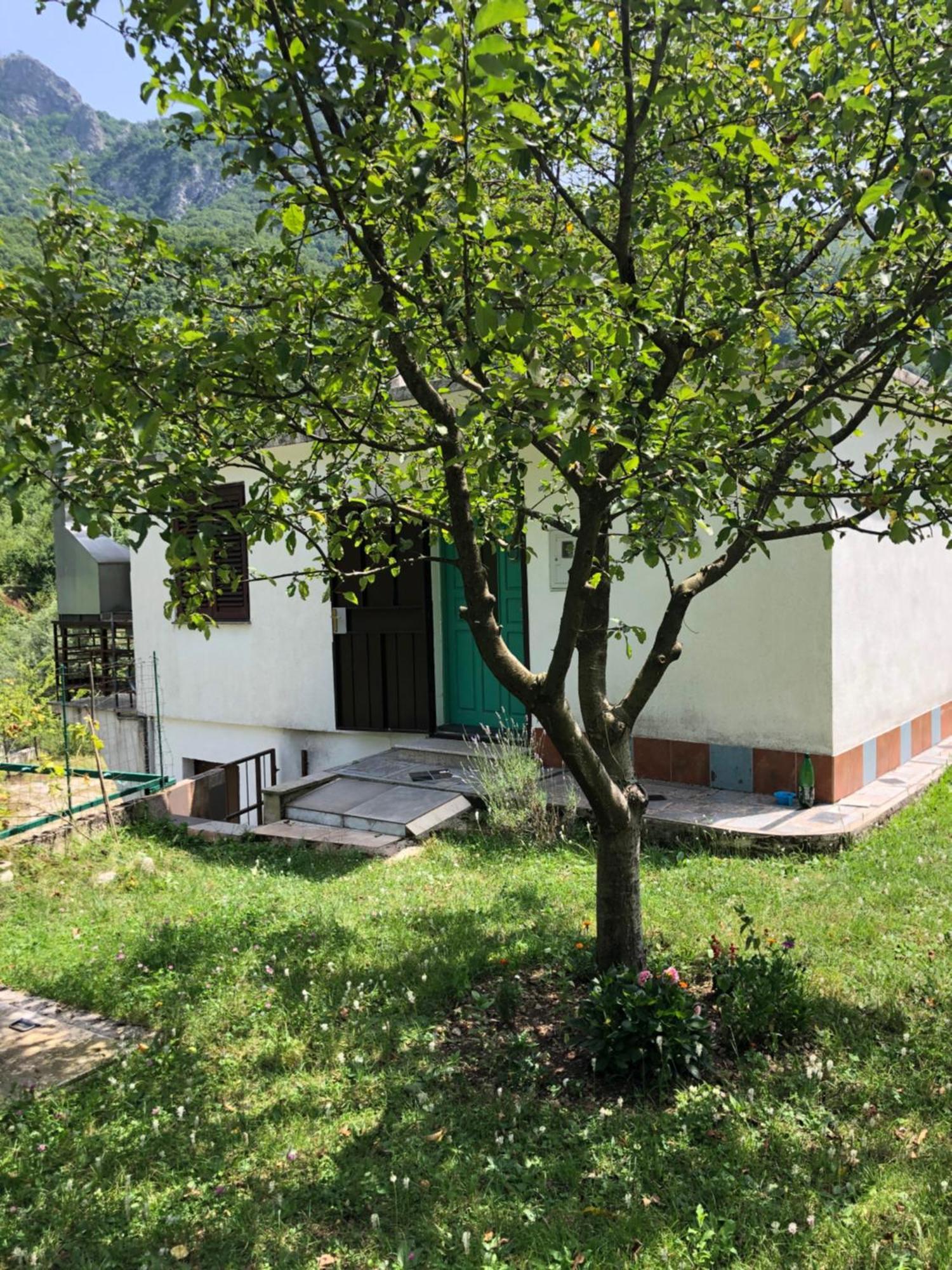 Villa Kuca Za Odmor Diva à Mostar Extérieur photo